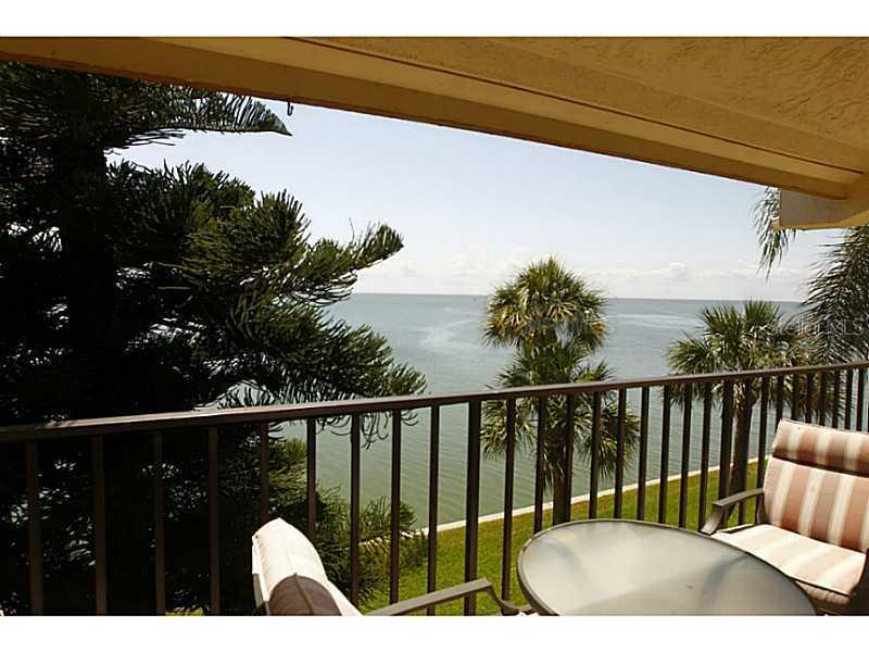 7540 Sunshine Skyway Ln. #219, St Petersburg, FL 33711