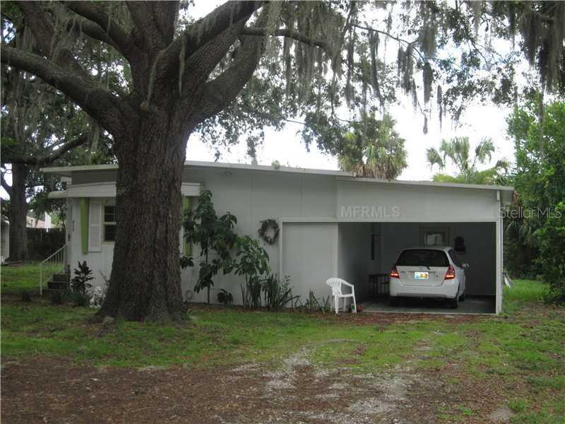 805 Louise St., Brandon, FL 33511