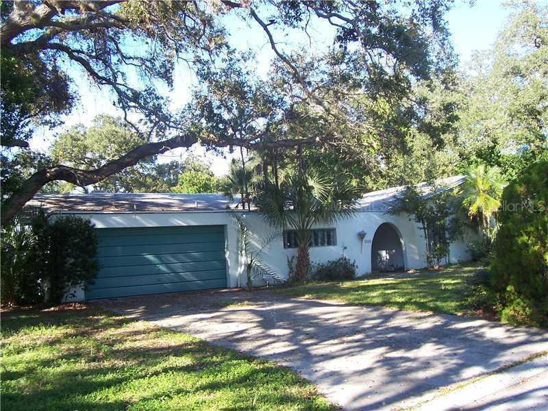 14449 Oakglen Dr., Largo, FL 33774