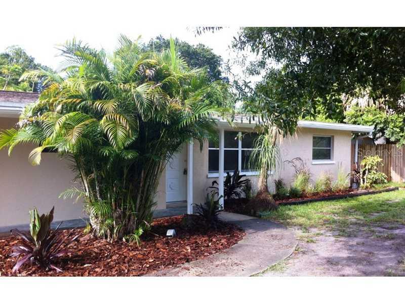 2956 Louise St., Sarasota, FL 34237