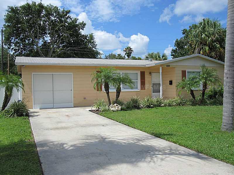 1221 80th Ave., St Petersburg, FL 33702