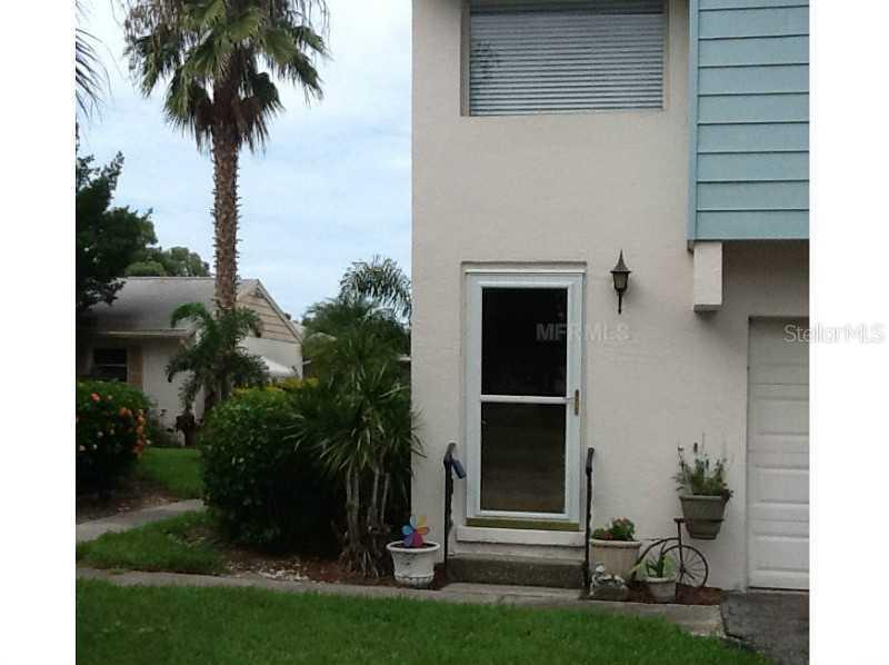 3247 38th Way #E, St Petersburg, FL 33711