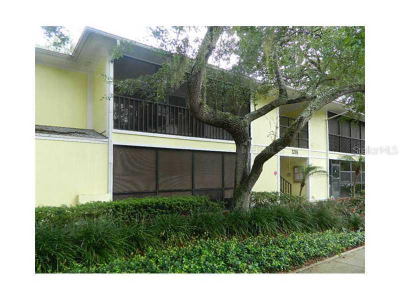 3295 Fox Chase Cir. #208, Palm Harbor, FL 34683