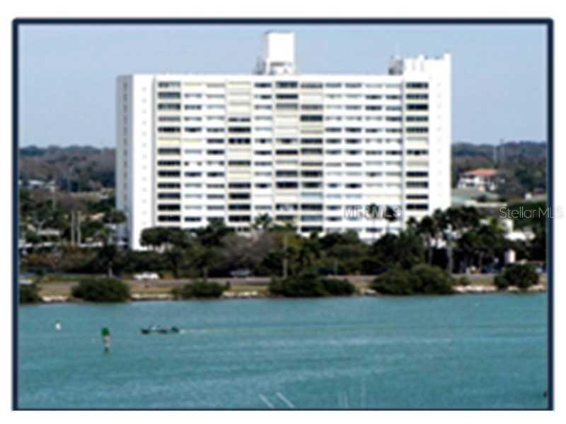 31 Island Way #102, Clearwater, FL 33767