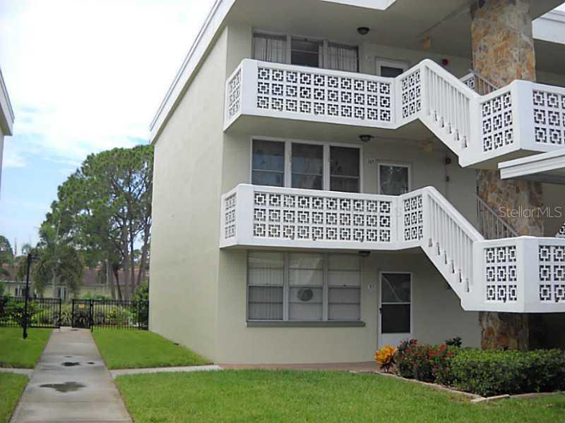 4885 1st St. #304, St Petersburg, FL 33703