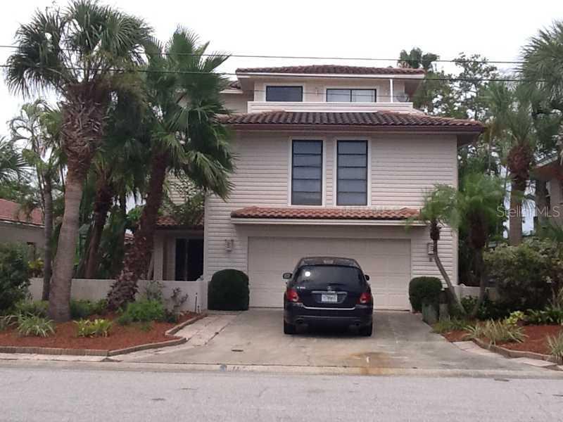 11225 3rd St., Treasure Island, FL 33706