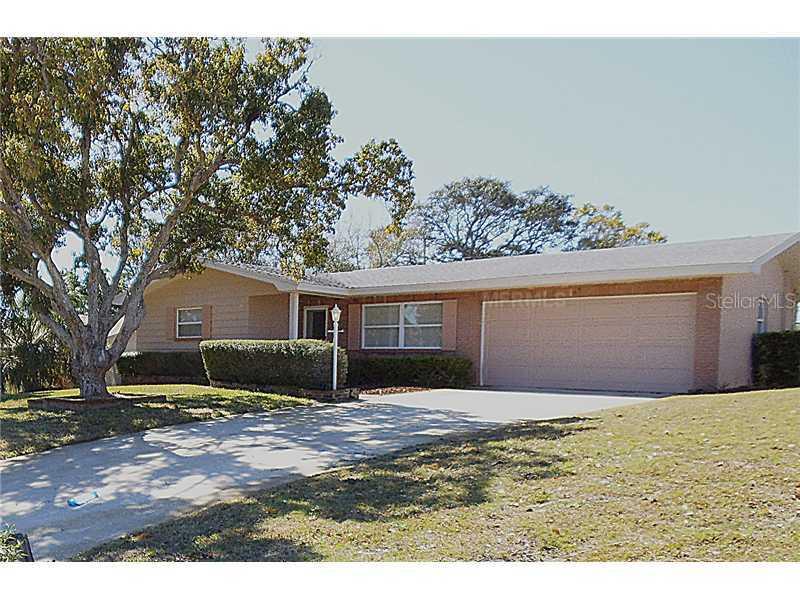 10448 Hetrick Cir., Largo, FL 33774