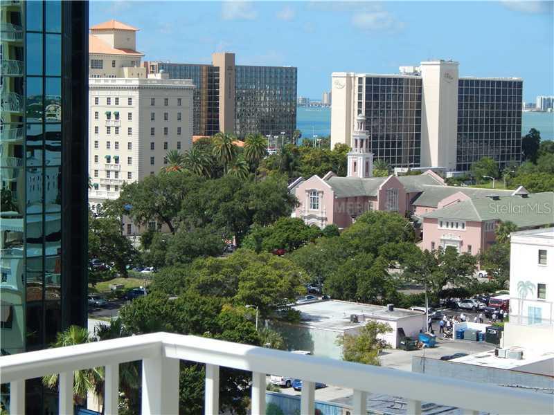 628 Cleveland St. #1002, Clearwater, FL 33755