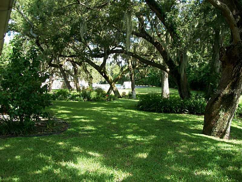 2005 Greenbriar Blvd. #4, Clearwater, FL 33763