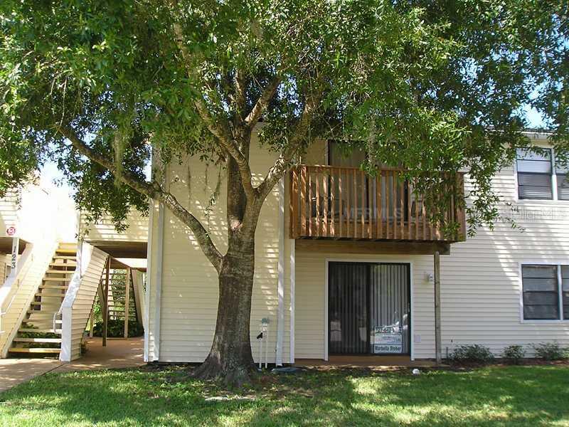 123 Loblolly Ct. #B, Oldsmar, FL 34677