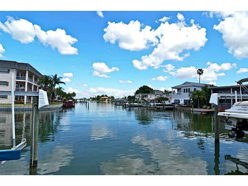 175 116th Ave. #202, Treasure Island, FL 33706