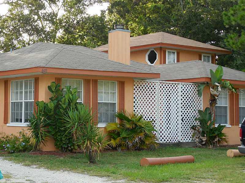 601 Betmor Ln., Palm Harbor, FL 34683