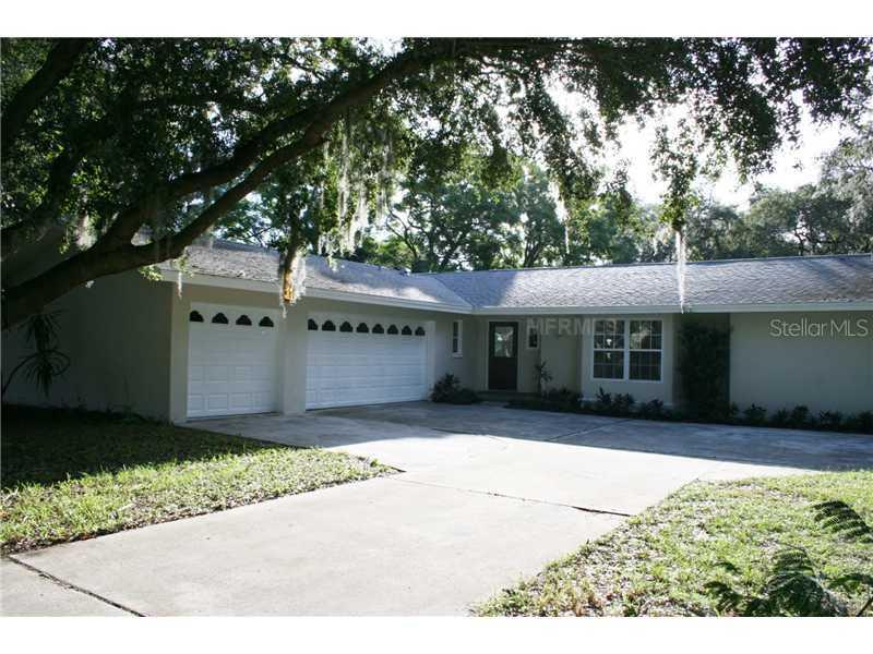1444 Normandy Ln., Palm Harbor, FL 34683