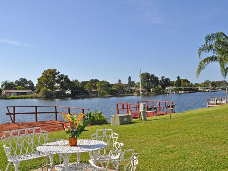 2027 Waterview Dr., Holiday, FL 34691