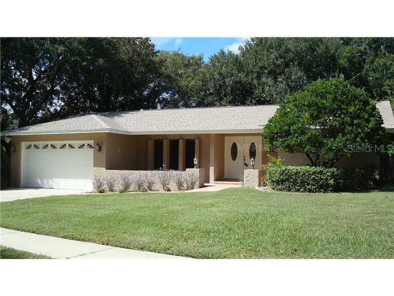 4955 Mineola Pl., Palm Harbor, FL 34684