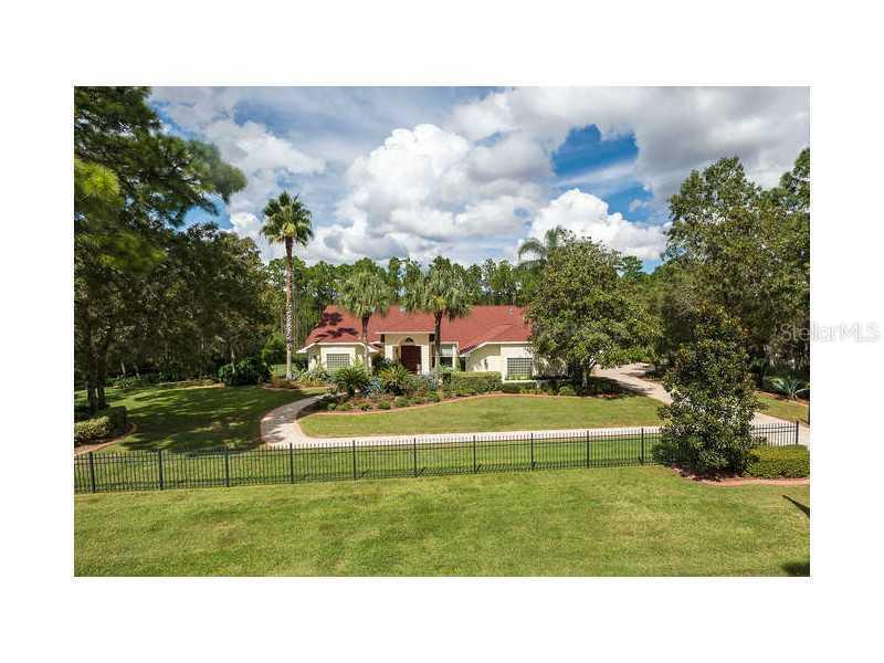 10281 Woodland Waters Blvd, Weeki Wachee, FL 34613