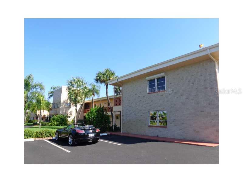 2900 45th St. #22, Gulfport, FL 33711