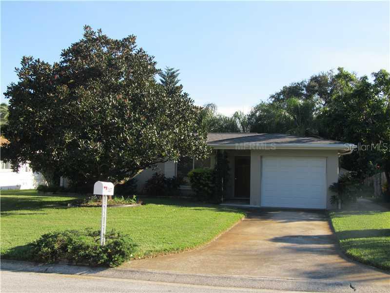 387 E Overbrook Dr., Largo, FL 33770