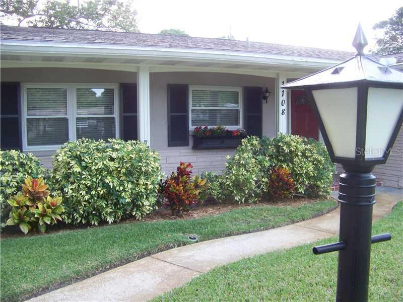 1108 Stephen Foster Dr., Largo, FL 33771