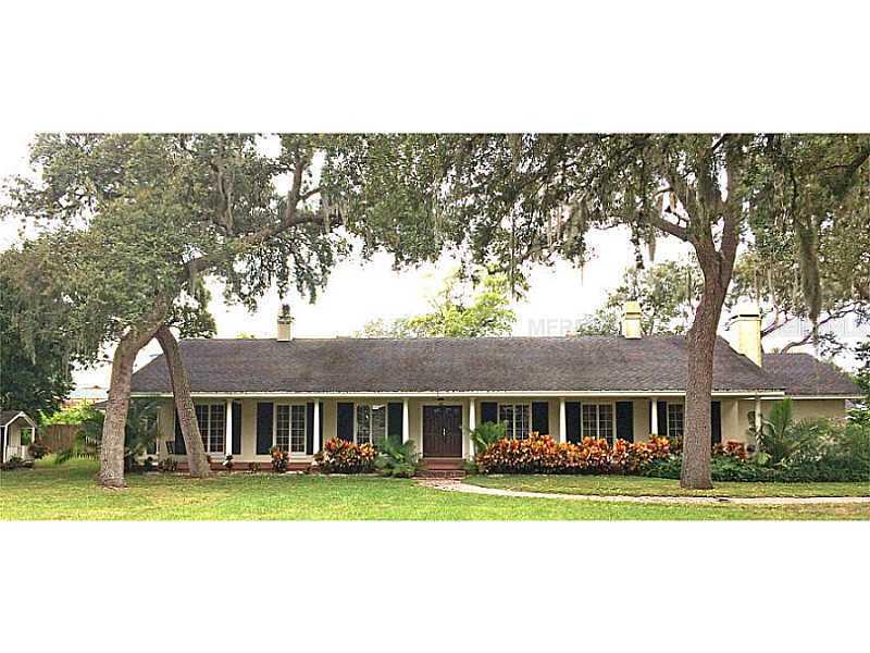 10 Eagle Ln., Palm Harbor, FL 34683
