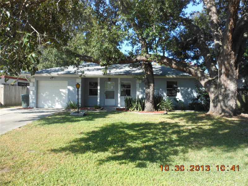 12226 104th St., Largo, FL 33773