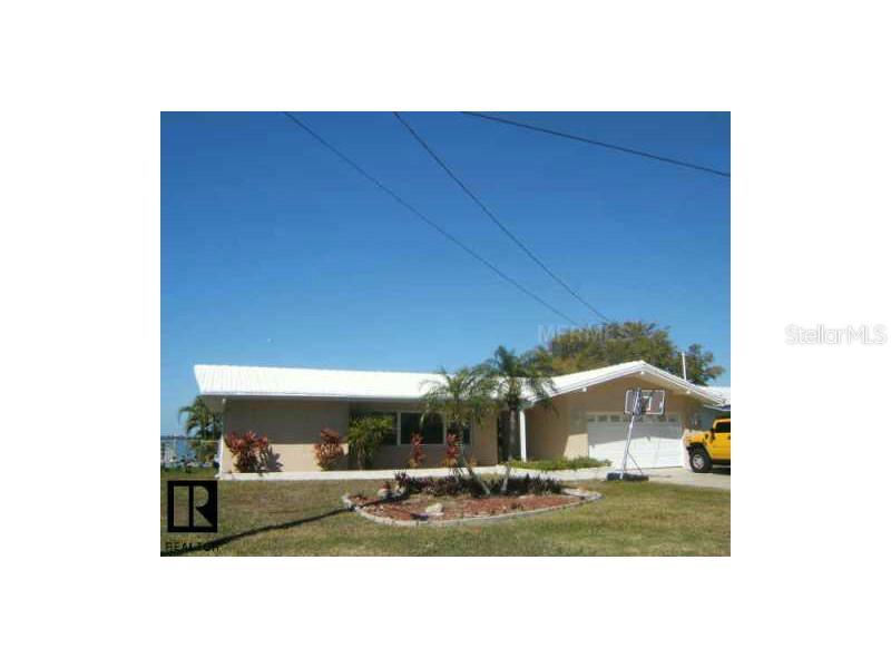 5498 Oakhurst Dr., Seminole, FL 33772