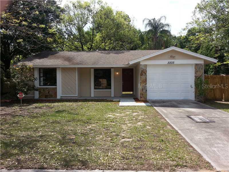 3205 King Charles Cir., Seffner, FL 33584
