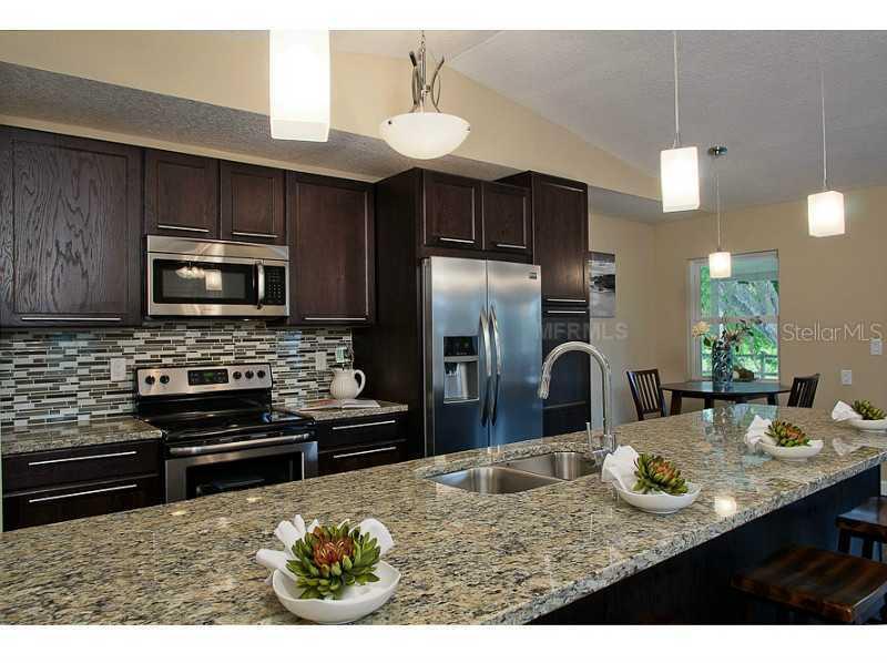 7024 124th Ter., Largo, FL 33773