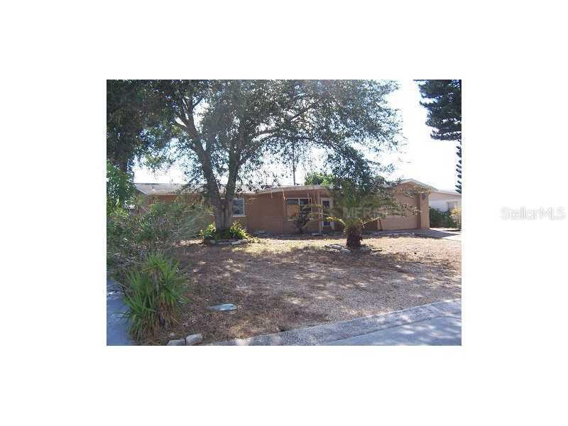 4926 Colonnade Ave., Holiday, FL 34690