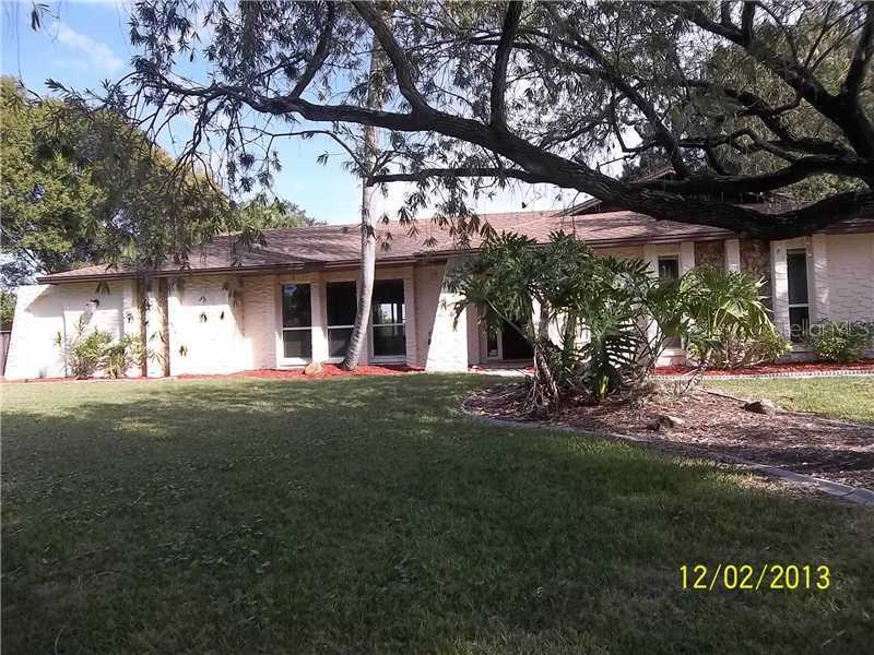 1093 Damrosch St., Largo, FL 33771