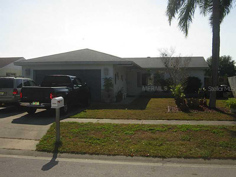 7864 Shadow Run Dr., Largo, FL 33773