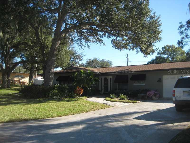 3194 Crescent Dr., Largo, FL 33770