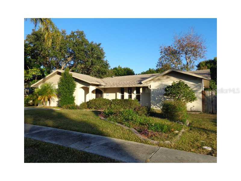 1221 Lime St., Tarpon Springs, FL 34689