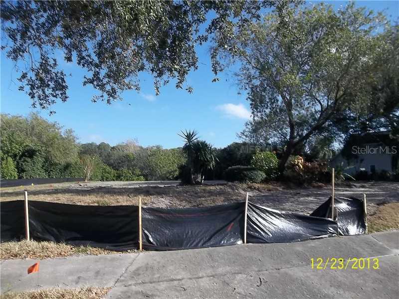 1948 Cove Ln., Largo, FL 33764