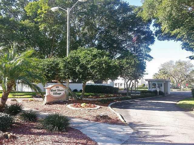 3247 38th Way #D, St Petersburg, FL 33711