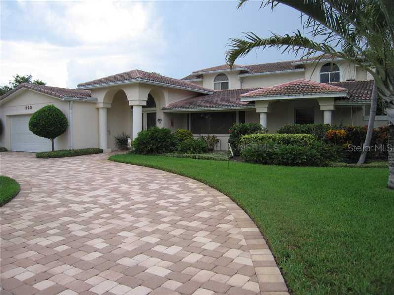 923 Eden Isle Dr., St Petersburg, FL 33704