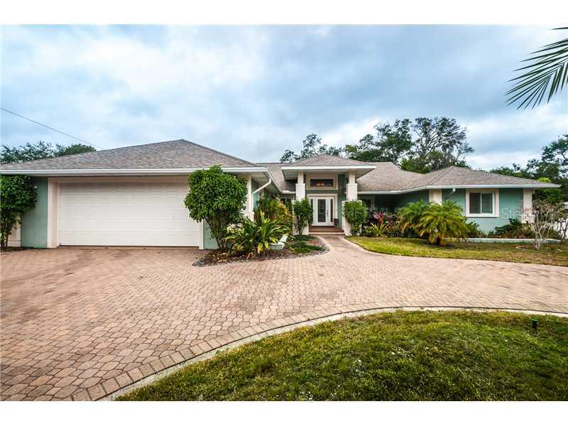 120 Live Oak Ln., Largo, FL 33770