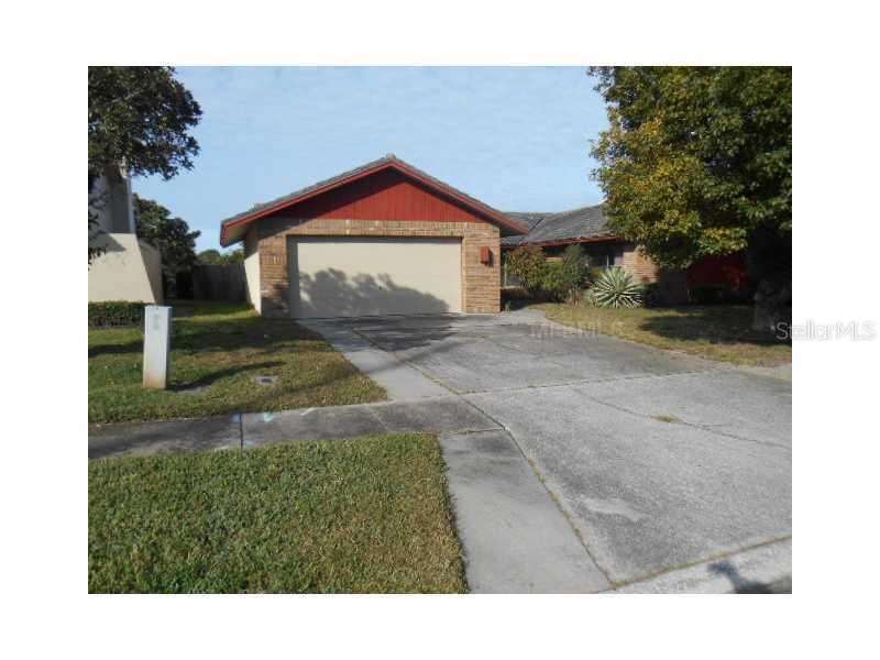 2256 Hidden Lake Dr., Palm Harbor, FL 34683