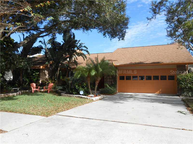 1102 Woodcrest Ave., Safety Harbor, FL 34695