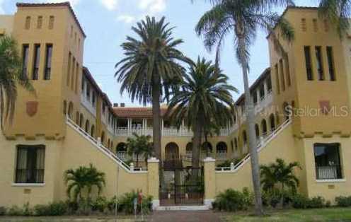 210 22nd Ave. #12, St Petersburg, FL 33704