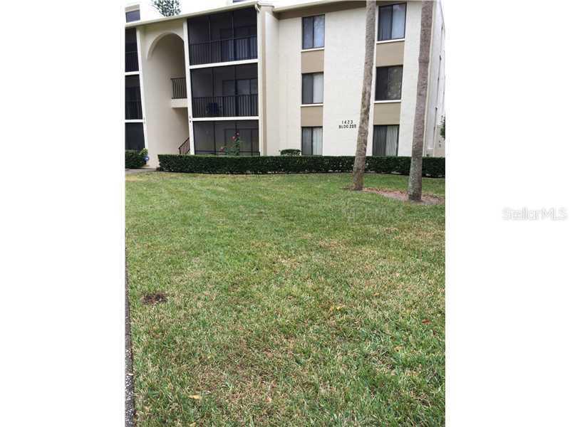 1423 Pine Glen Ln. #E2, Tarpon Springs, FL 34688