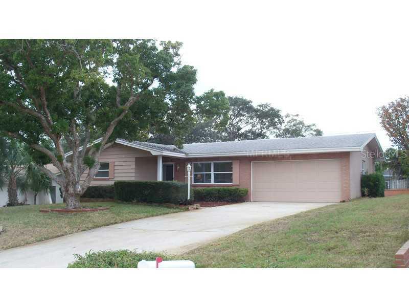 10448 Hetrick Cir., Largo, FL 33774