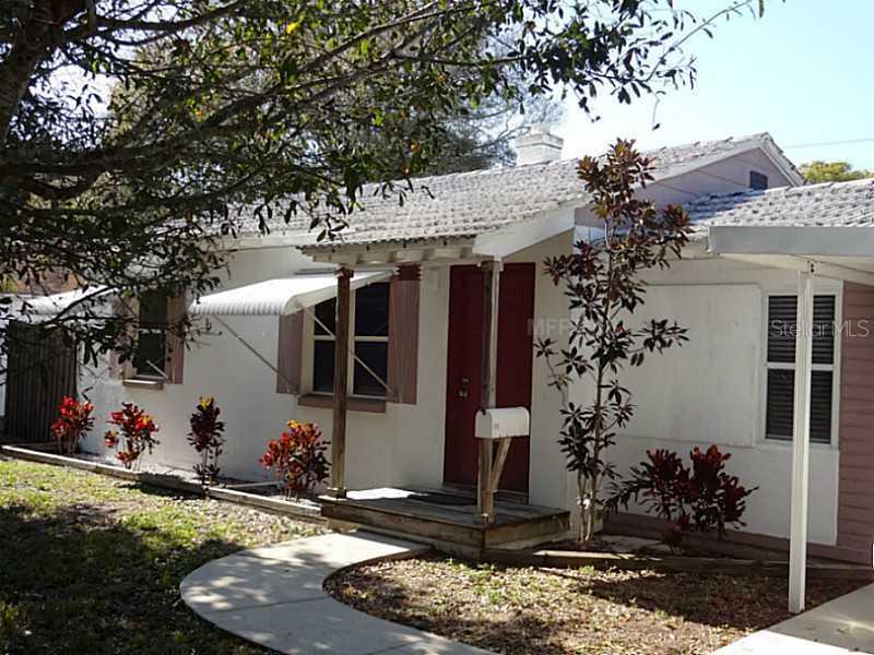 1581 Canterbury Rd., St Petersburg, FL 33710