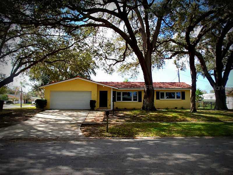 1718 Woodridge Dr., Clearwater, FL 33756