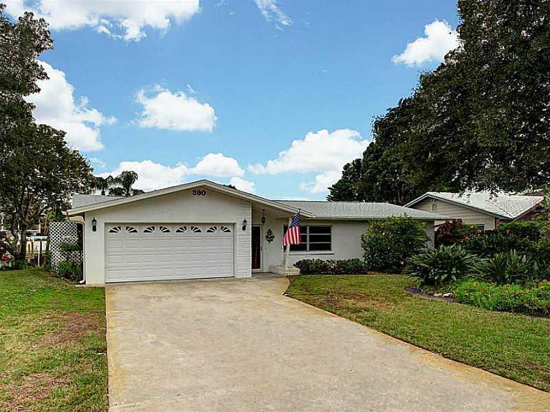 390 Westwinds Dr., Palm Harbor, FL 34683