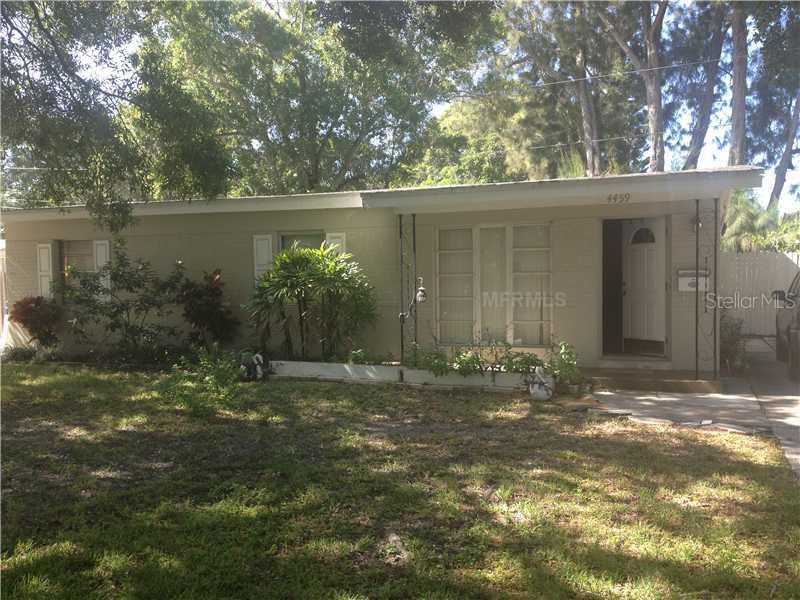 4459 Neptune Dr., St Petersburg, FL 33705