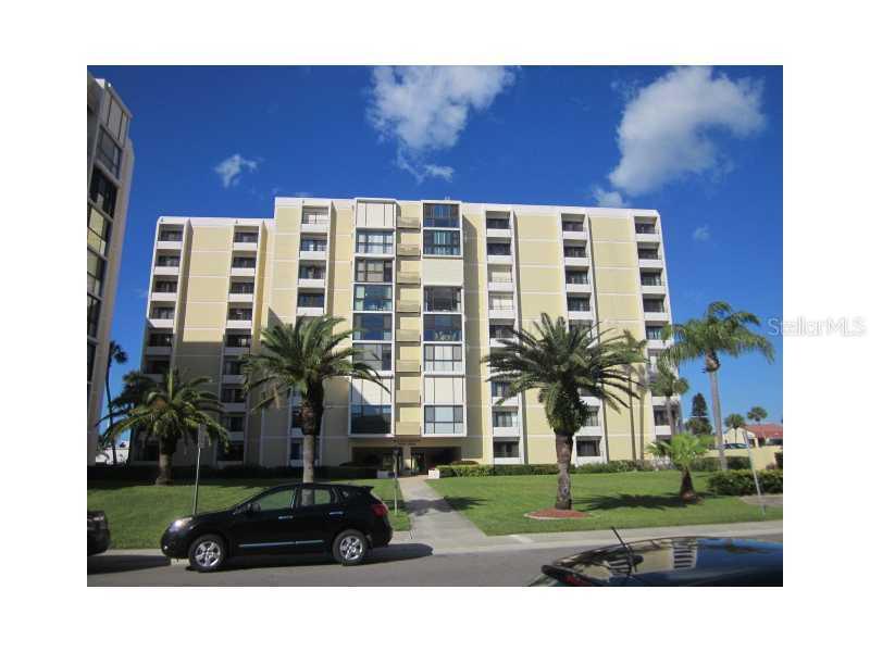 851 Bayway Blvd. #302, Clearwater, FL 33767