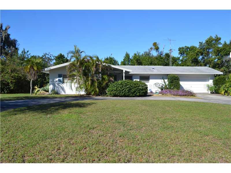 312 Orangewood Ln., Largo, FL 33770