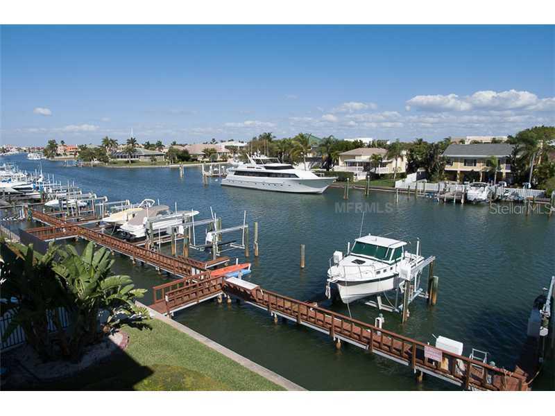 745 Pinellas Bayway #201, Tierra Verde, FL 33715