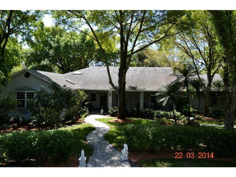 9700 90th Ave., Seminole, FL 33777